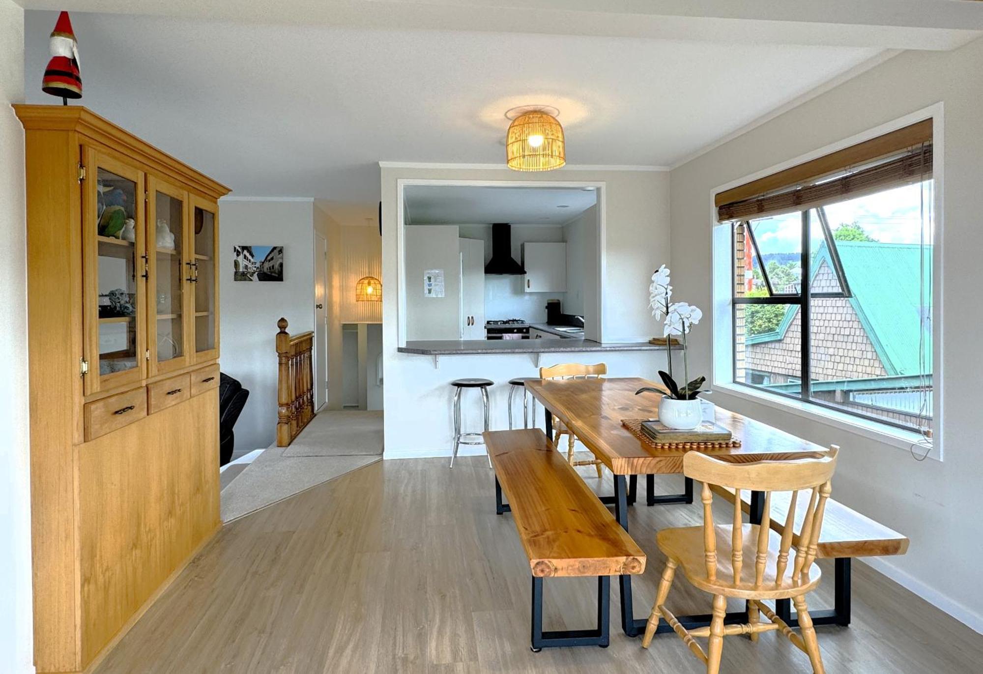 Spacious Retreat With Mountain View 罗托鲁阿 外观 照片