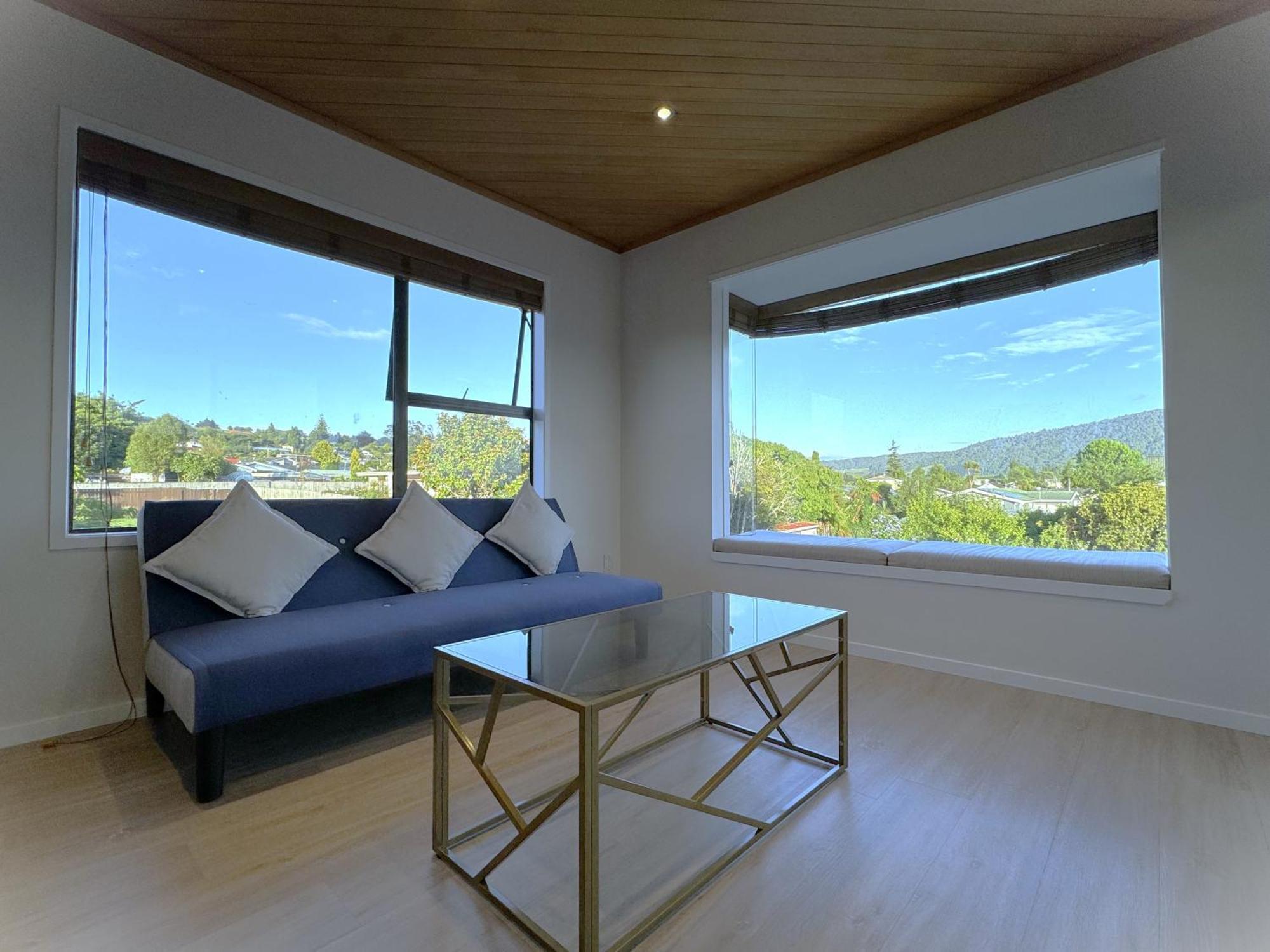 Spacious Retreat With Mountain View 罗托鲁阿 外观 照片